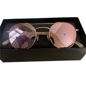 Krewe orleans Stylish Gold rose Sunglasses